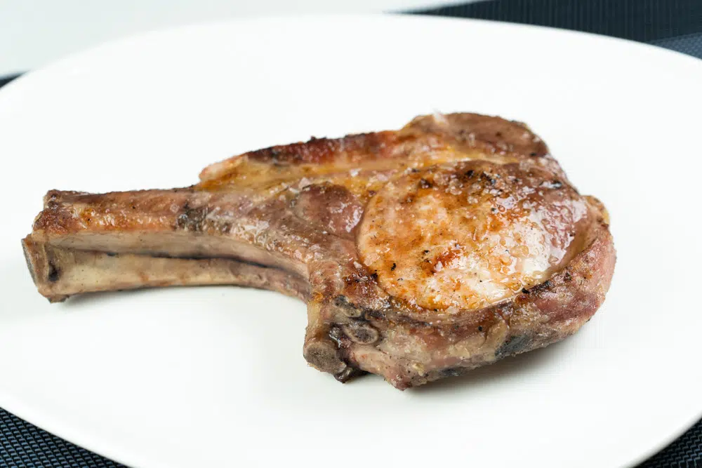 Chuleta de cerdo a la brasa